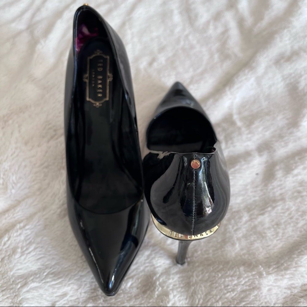Ted Baker London Heel